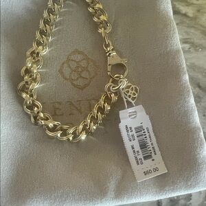 Kendra ScottNWT ~ gold bracelet ~ with gift box & bag ✨🎁 keep or give